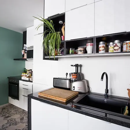 Apartment Superb 5 Min From Paris